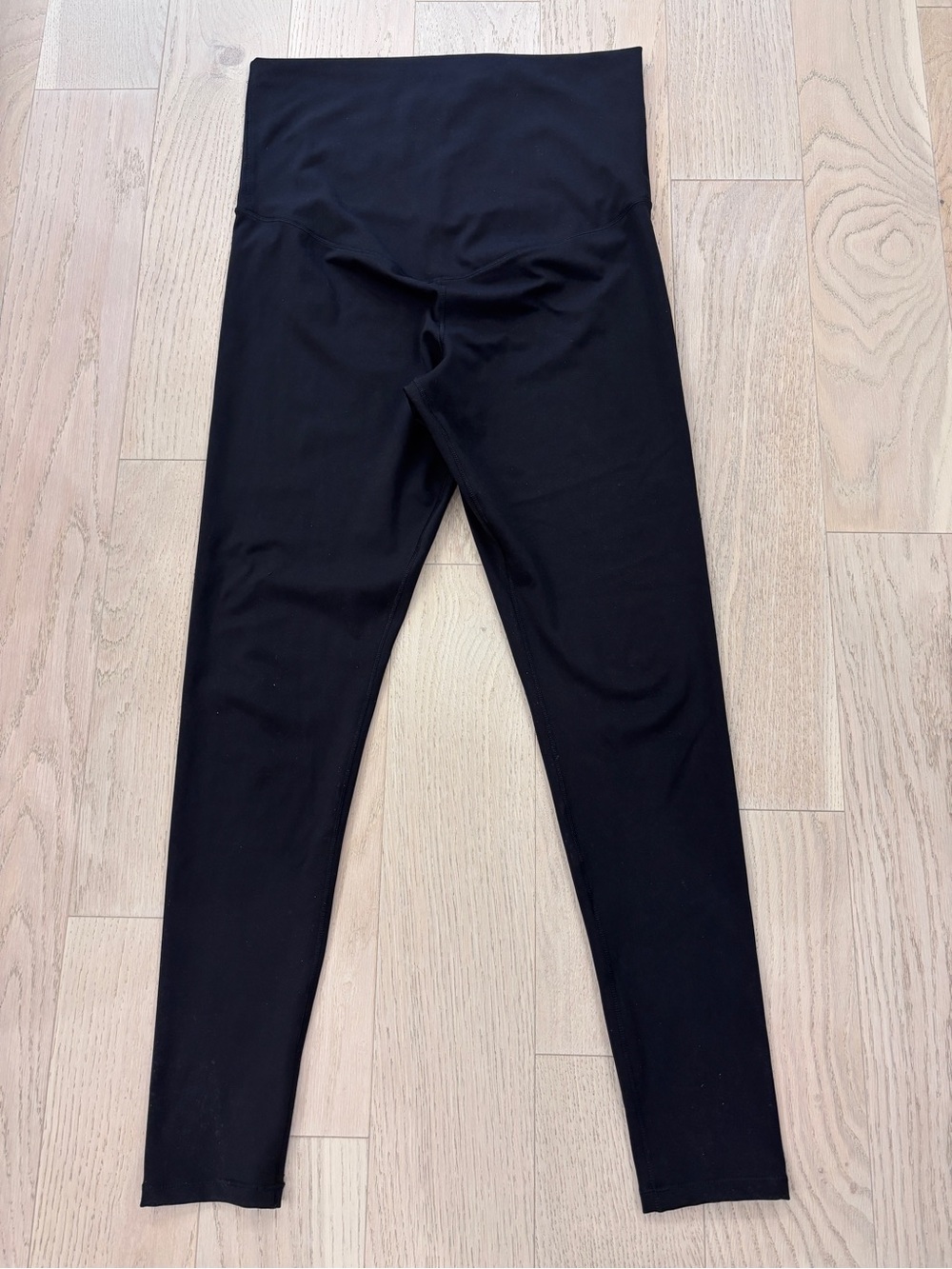 H&M MAMA BEFORE & AFTER SPORTS LEGGINGS -NWOT
